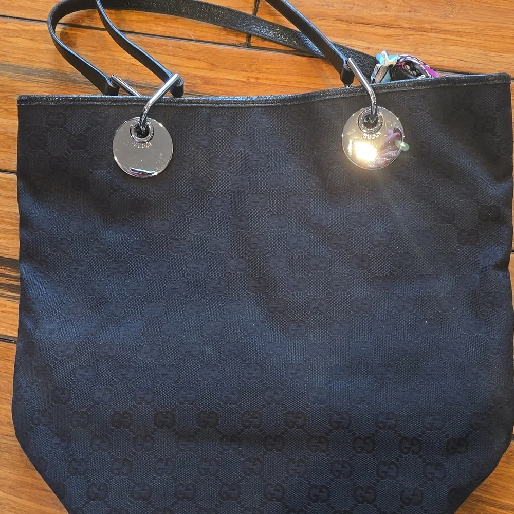 Black Gucci Date Night purse - Picture 1 of 16